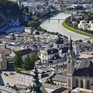 Centre-ville de Boulogne-Billancourt près du parc de Saint-Cloud et du bois de Boulogne