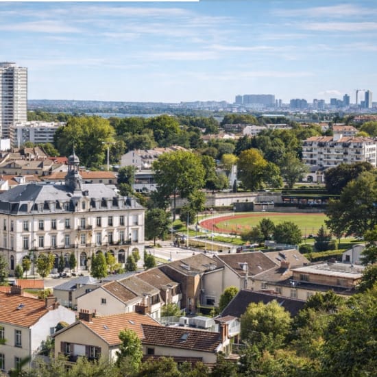 Realistic view of Clamart near Paris, with buildings, trees and Hauts-de-Seine landscape